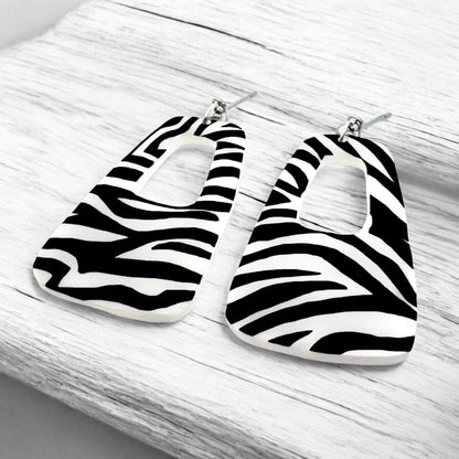 Made Wtih Love Zebra Monochrome Collection Medium Freeform Open Oblong Ball Stud Earrings