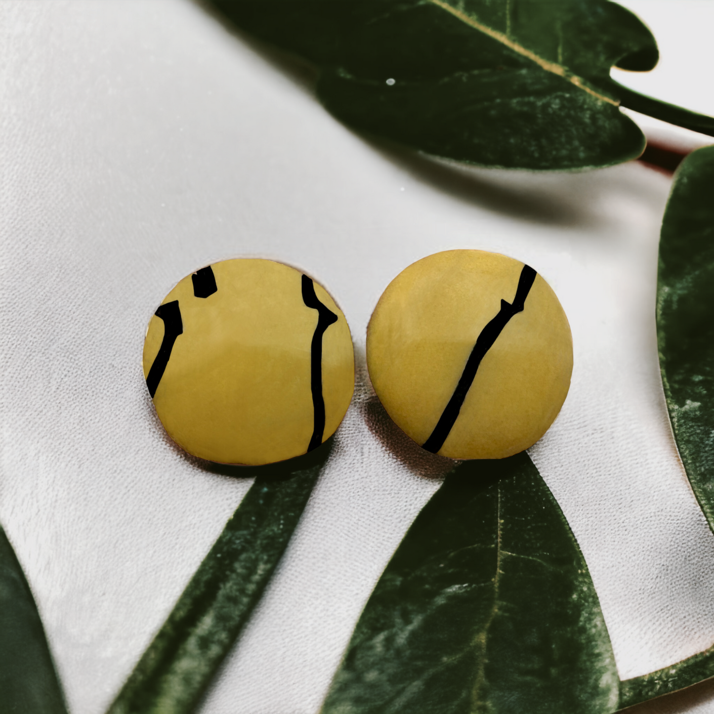 Made With Love Bijoux Tiger Collection Extrra Small Circle Post Earrings