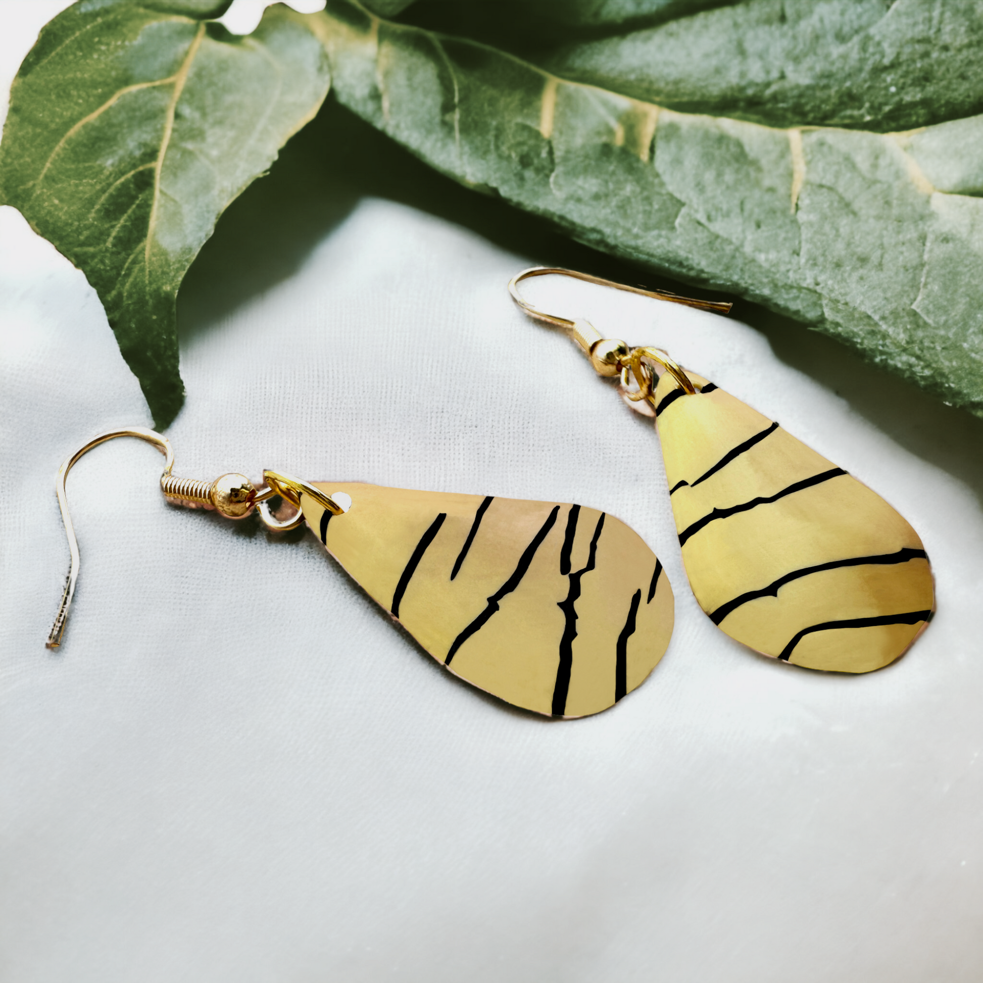 Made With Love Bijoux Tiger Collection Teardrop Small Hook Earrings